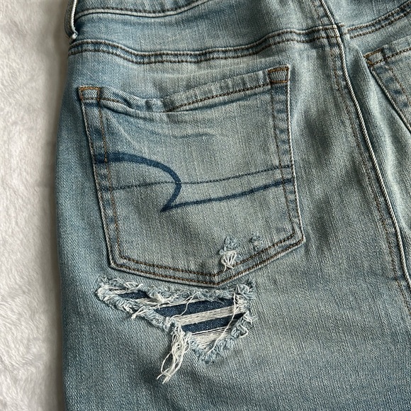 AMERICAN EAGLE Women’s Hi Rise Distressed Edgy Button Fly Grunge‎ Denim Skirt 8 - Picture 4 of 10